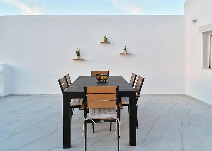 Horizon View House Nausa